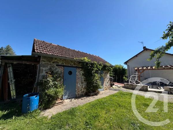 Maison à vendre  4 pièces - 90 m 2   LAROQUEBROU  - 15