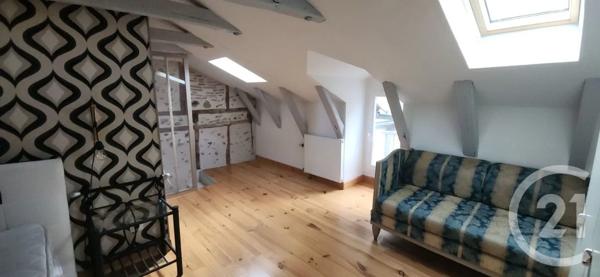 Maison à vendre  4 pièces - 90 m 2   LAROQUEBROU  - 15
