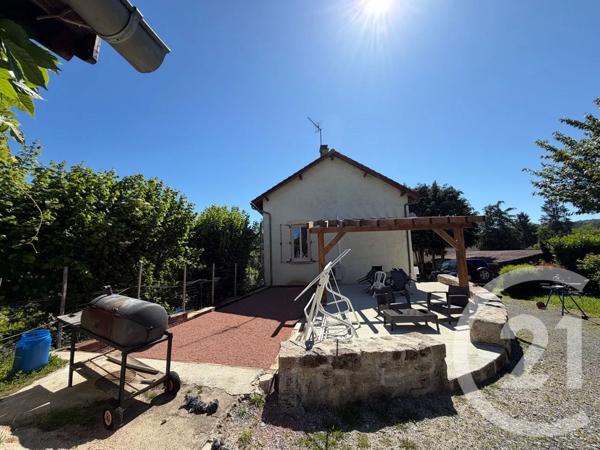 Maison à vendre  4 pièces - 90 m 2   LAROQUEBROU  - 15