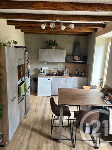 Maison à vendre  4 pièces - 90 m 2   LAROQUEBROU  - 15