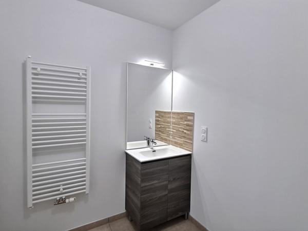 Appartement Clermont-ferrand 2 pièces 32.76 m2