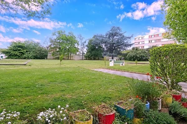 Appartement Neuilly Sur Marne 4 pièce(s)