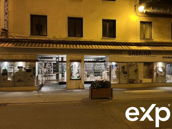 À VENDRE DROIT AU BAIL - EMPLACEMENT PREMIUM