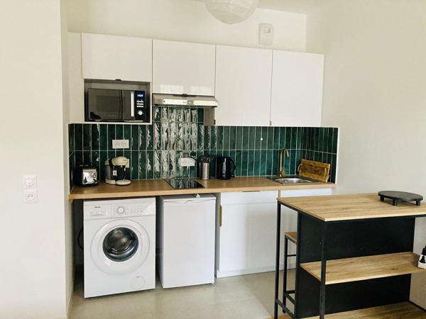 Vincennes Studio  meublé  29 m2 avec Terrasse 22.40m2