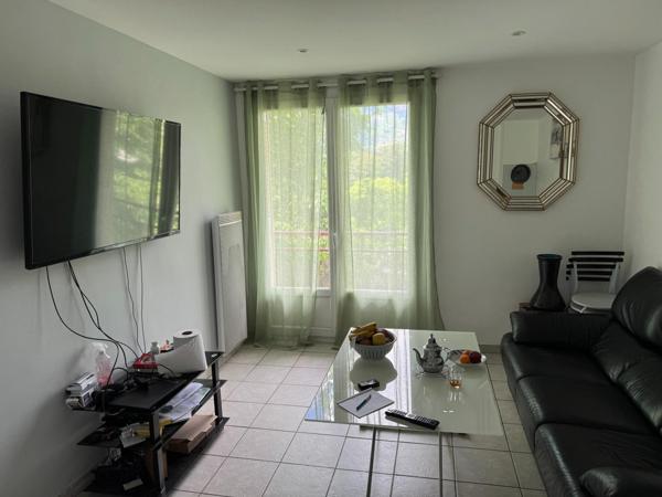 Appartement à SAINT-MARTIN-D'HERES, 38400 - 3 pièces 51m²