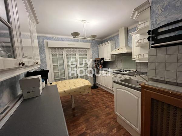 MAISON À VENDRE DE 7 PIÈCES DE 188,00 M²