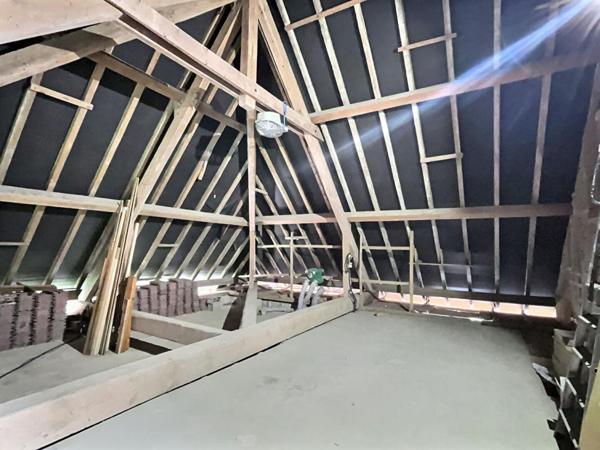 ANNECY SUD - GRUFFY -  Ancienne fruitière rénovée  + terrain constructible 1000 m² env