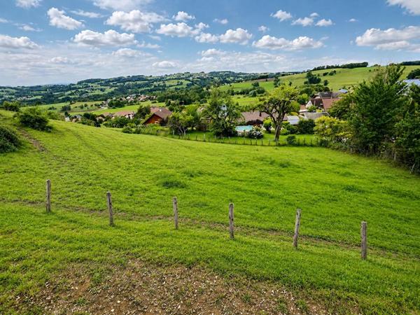 ANNECY SUD - GRUFFY -  Ancienne fruitière rénovée  + terrain constructible 1000 m² env