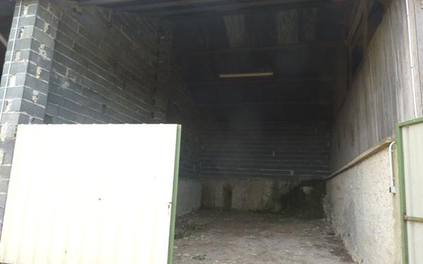 Stationnement à louer    Mensignac