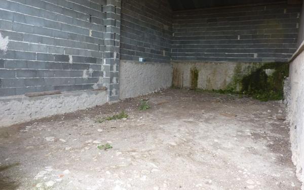 Stationnement à louer    Mensignac