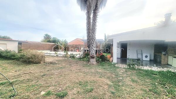 Terrain de 1 300 m²