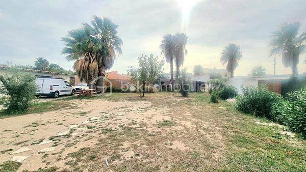 Terrain de 1 300 m²