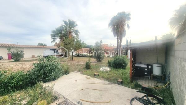 Terrain de 1 300 m²