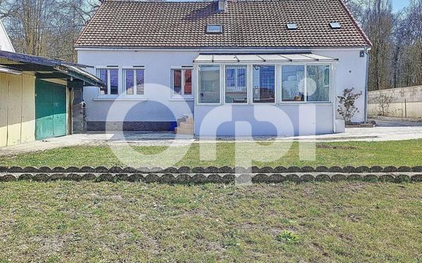 Maison à vendre    7 pièces •  Compiègne