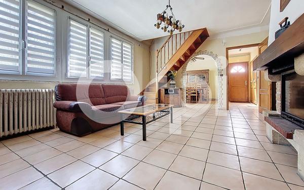 Maison à vendre    7 pièces •  Compiègne