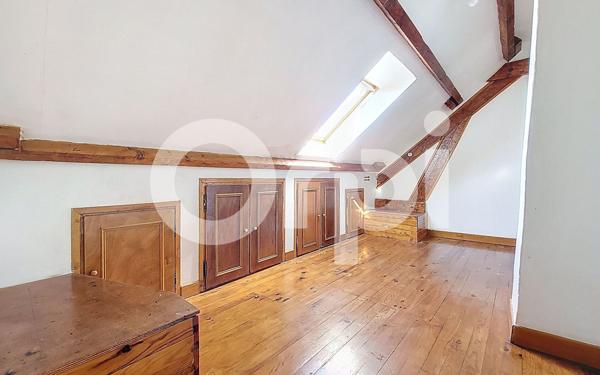 Maison à vendre    7 pièces •  Compiègne