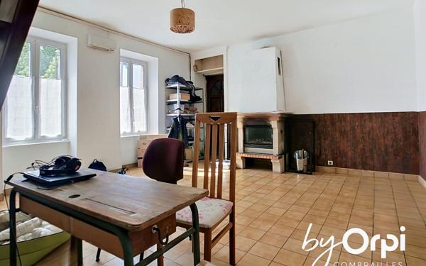 Maison à vendre    4 pièces •  Durdat-Larequille