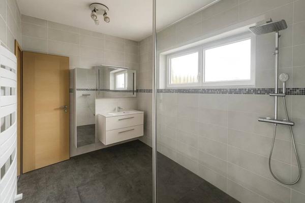 Maison au Beau Potentiel