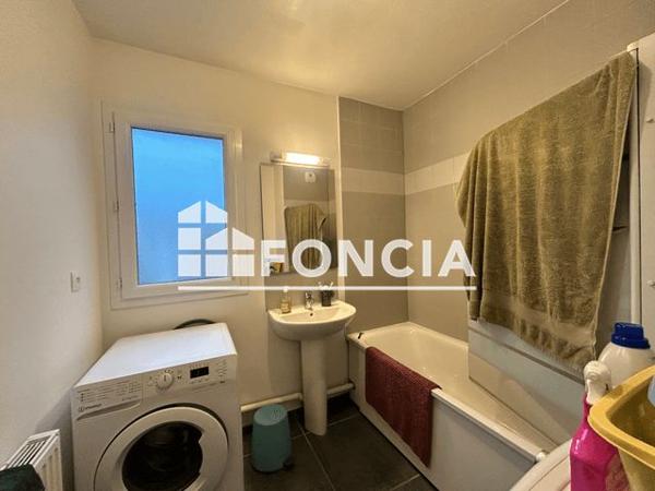 Location Appartement 3 pièces 74.56 m² - 2 BIS RUE DU NOUVEAU MONDE Grand Couronne 76530