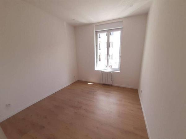 Appartement 2 pièces                                        - 69008 Lyon 8e  Arrondissement Réf : 5549