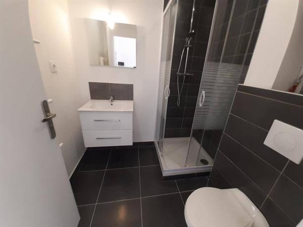 Appartement 2 pièces                                        - 69008 Lyon 8e  Arrondissement Réf : 5549