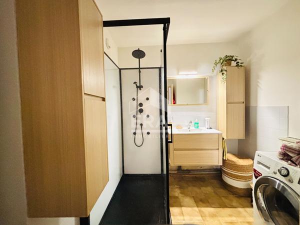 OFF MARKET À vendre : Appartement 3 pièces à Martigues