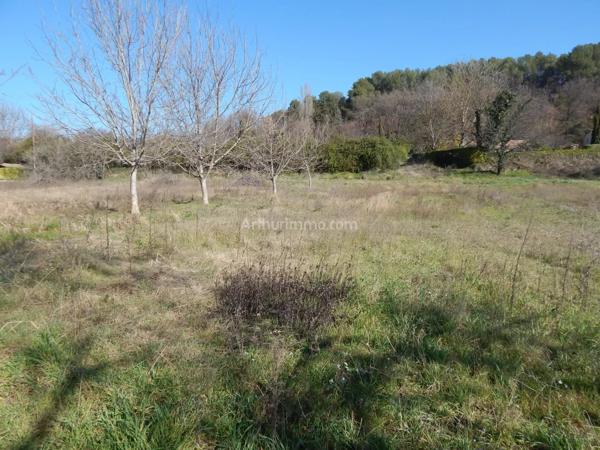 Vente Terrain 2719 m2 à Salernes