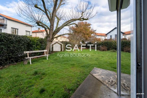 Maison T6 avec grand jardin aux Minimes.