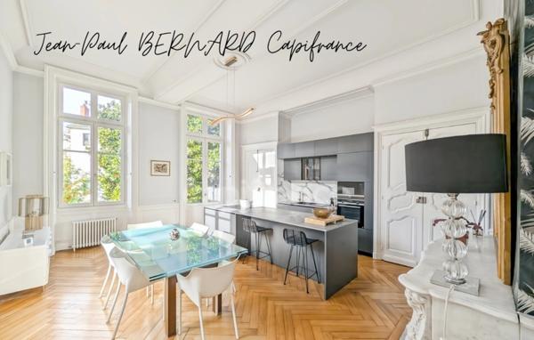 Chalon-Sur-Saône centre (71) à vendre Appartement d'exception de 161 m² rénové 5 pièces, place de parking !