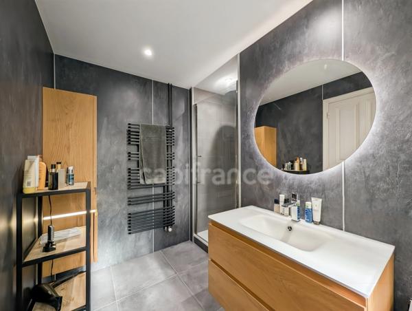 Chalon-Sur-Saône centre (71) à vendre Appartement d'exception de 161 m² rénové 5 pièces, place de parking !