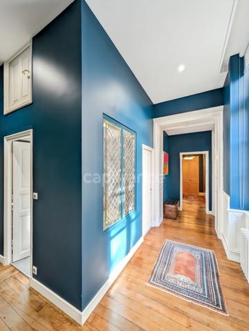 Chalon-Sur-Saône centre (71) à vendre Appartement d'exception de 161 m² rénové 5 pièces, place de parking !