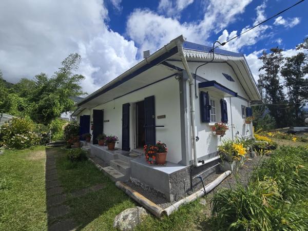 🏠 À VENDRE : GÎTE TOURISTIQUE STRATÉGIQUE – SALAZIE (97433)