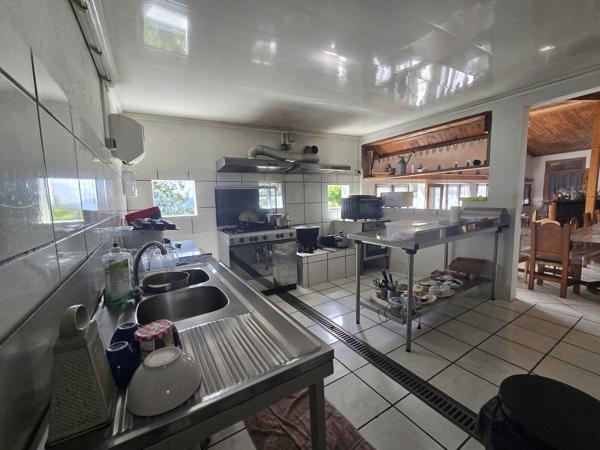 🏠 À VENDRE : GÎTE TOURISTIQUE STRATÉGIQUE – SALAZIE (97433)