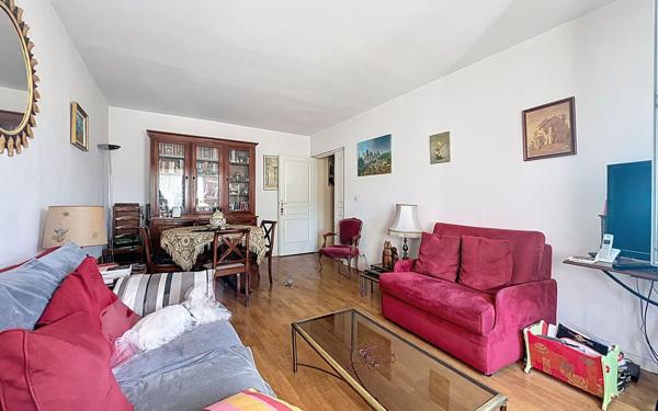 Appartement à vendre    2 pièces • 49 m2 Charenton-le-Pont