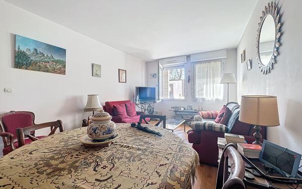 Appartement à vendre    2 pièces • 49 m2 Charenton-le-Pont