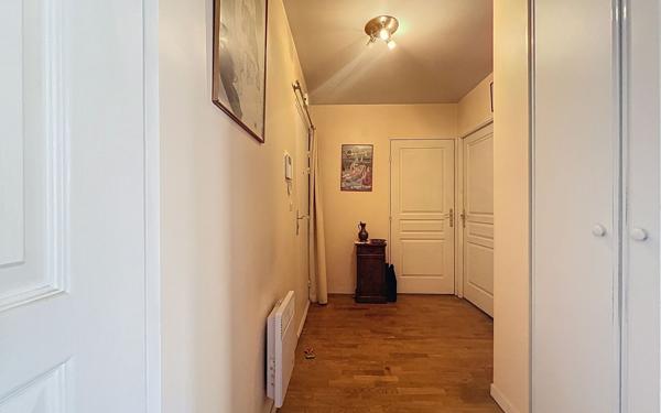 Appartement à vendre    2 pièces • 49 m2 Charenton-le-Pont