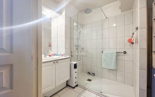 Appartement à vendre    2 pièces • 49 m2 Charenton-le-Pont