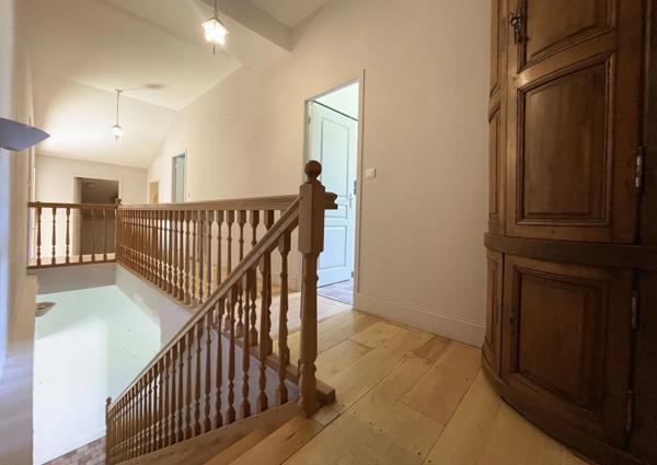 Propriete à vendre 16 pièces proche de BARBEZIEUX SAINT HILAIRE (16) sur 8.5 ha