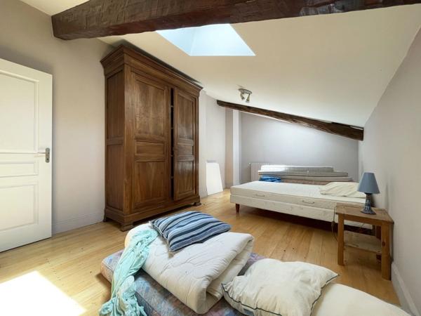 Propriete à vendre 16 pièces proche de BARBEZIEUX SAINT HILAIRE (16) sur 8.5 ha