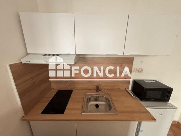 Location Studio 29.7 m² - 14 RUE PIERRE SEMARD Nimes 30000