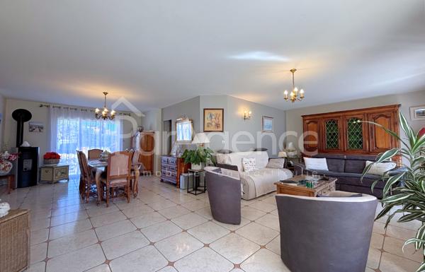 Maison de plain-pied sur sous-sol Vue sur lac