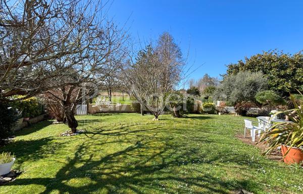 Maison de plain-pied sur sous-sol Vue sur lac