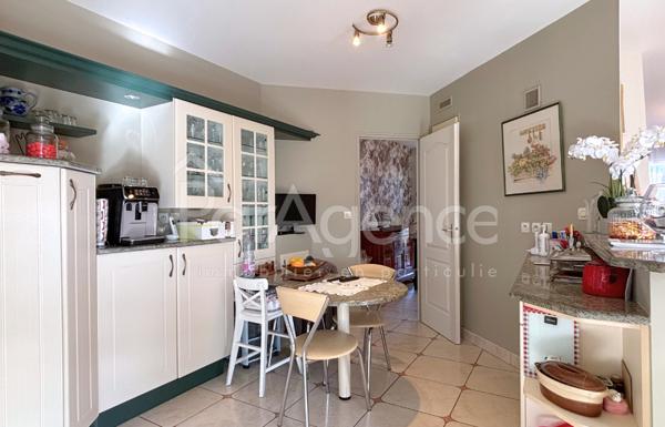 Maison de plain-pied sur sous-sol Vue sur lac