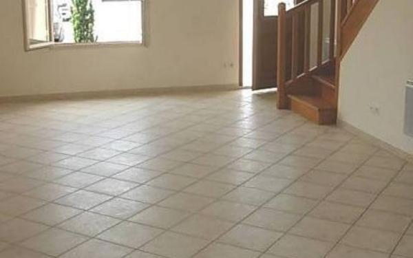 Maison à louer    3 pièces • 66 m2 La Ferté-Saint-Aubin