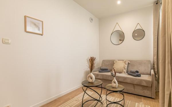 Appartement à vendre    1 pièce • 17 m2 Paris 18