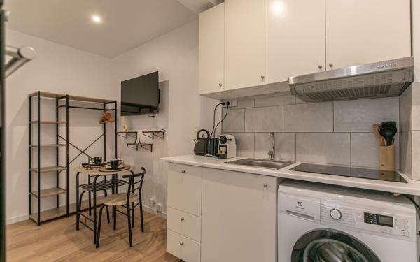 Appartement à vendre    1 pièce • 17 m2 Paris 18