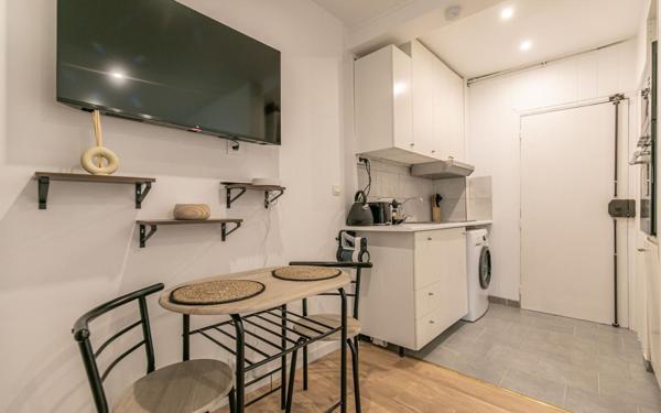 Appartement à vendre    1 pièce • 17 m2 Paris 18