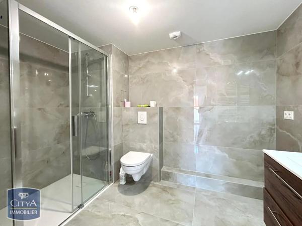 Appartement à louer 2 pièces 48.42m²