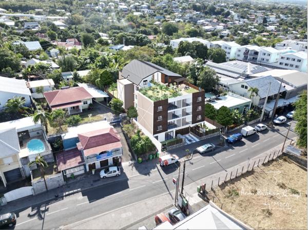 Appartement 2 pièces 49m² + Varangue – à Étang Salé