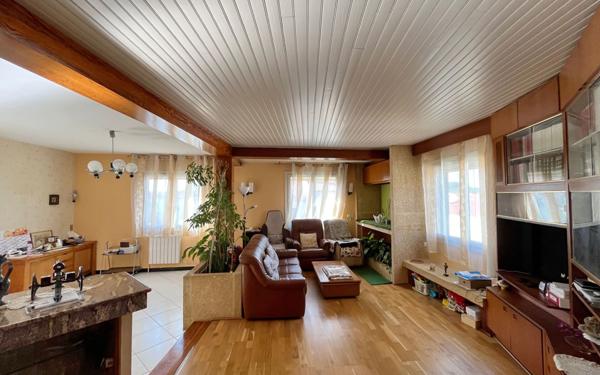 Maison à vendre    6 pièces •  Agde